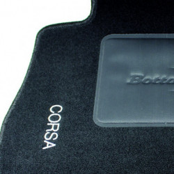Set tappeti auto su misura in moquette per Opel Modello Corsa dal 2006 ad oggi.